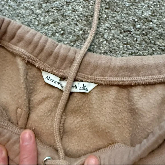 Abercrombie Sunday Tan Sweatpants LONG - Picture 2 of 4